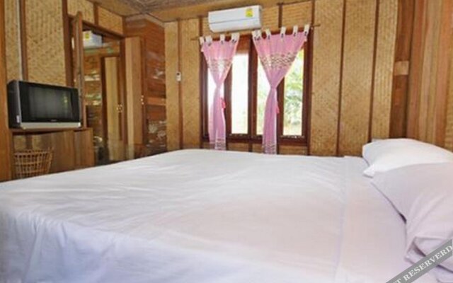 Baan Ton Mai Rim Nam Resort