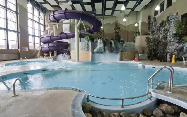Clarion Hotel & Suites