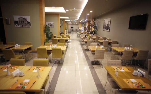 Holiday Inn Express Manisa - West