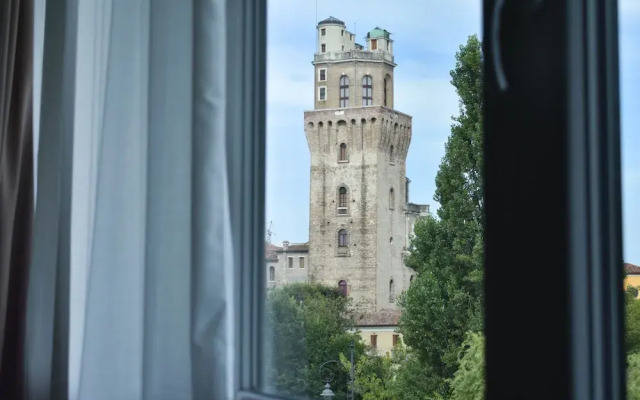 Welc-om Specola Suite Apartment