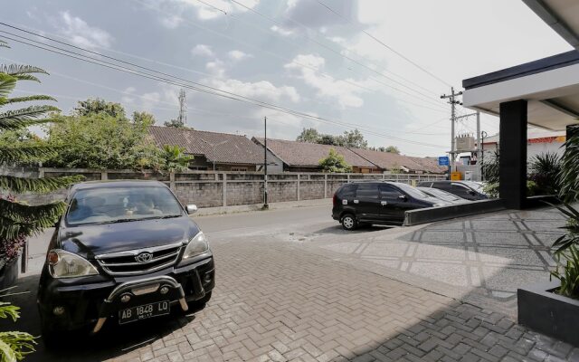 RedDoorz near Pascasarjana UGM 2