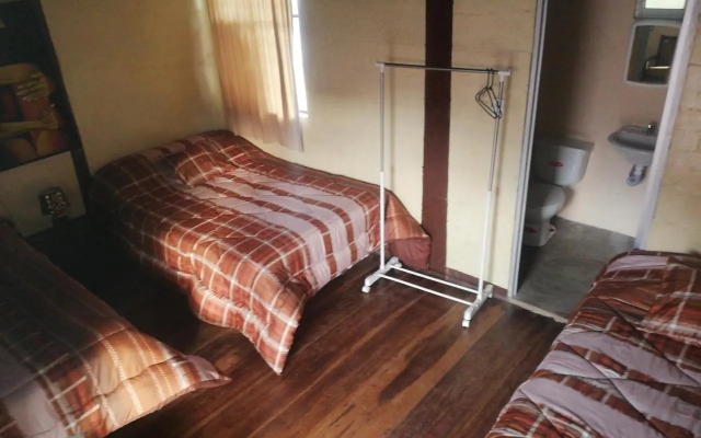 Montano Camping & Hostel