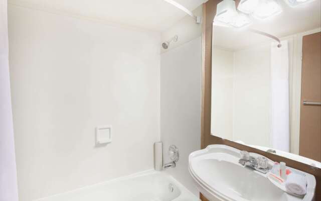 Howard Johnson by Wyndham Yuma