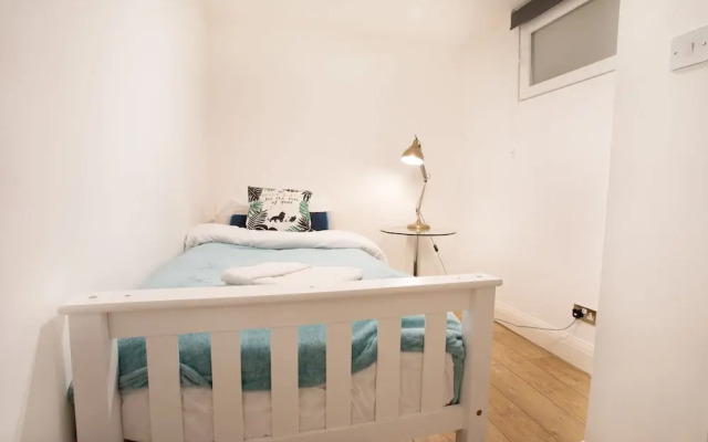 Rest & Recharge Regents Court 3bed 2bath