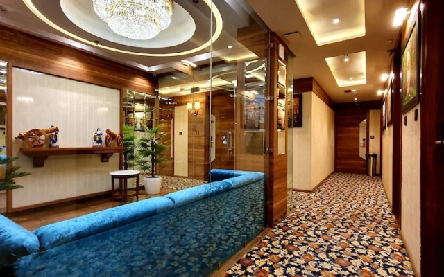 Hotel Makhan Residency