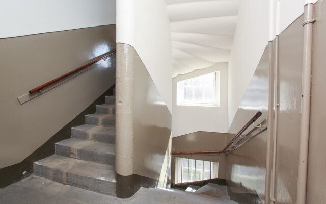 3 Bedroom Flat In Edinburgh City Centre