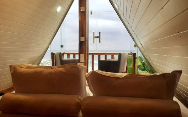 Sri Lanka Beach House Hotel and SPA