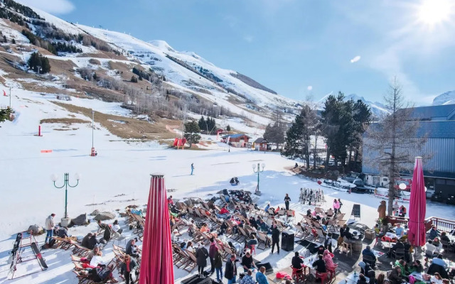 Hôtel Les 2 Alpes L'Orée Des Pistes