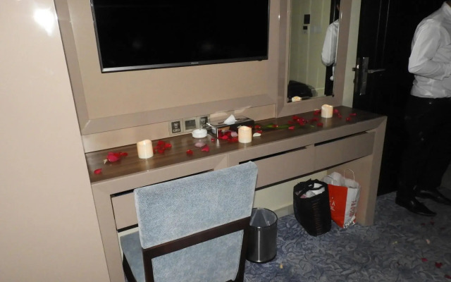 Swiss blue serviced apartments (Alzahra)