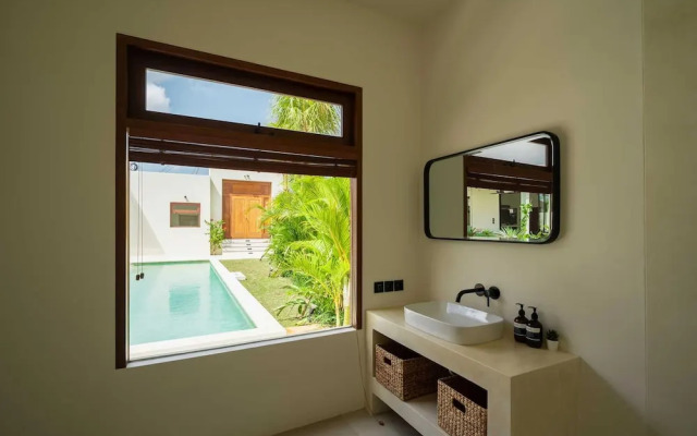 Rumah Tiha - Launch Promo Luxury 6BR Villa in Pererenan Canggu