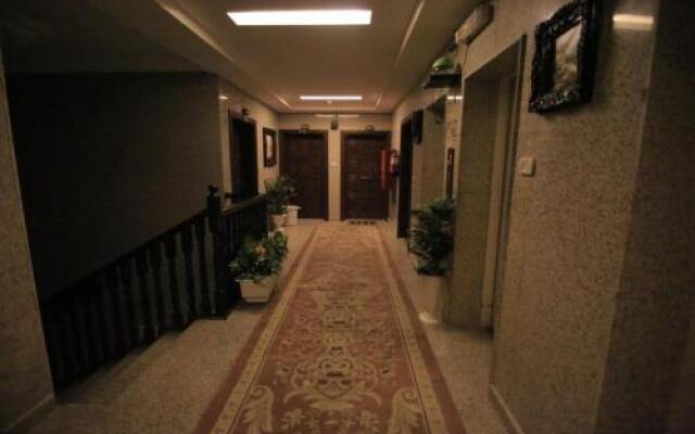 Asalat Al Hamra Furnished Units