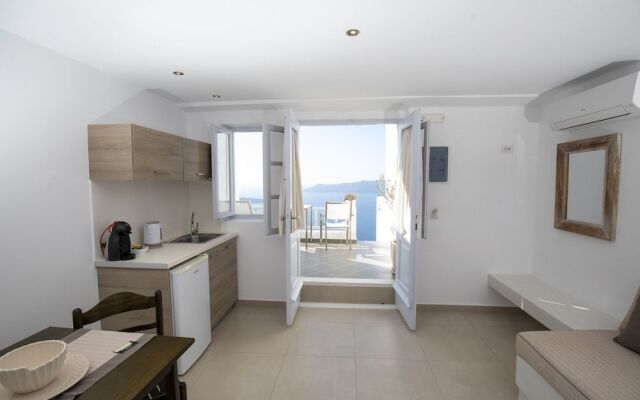 Santorini View Studios-Adults Only