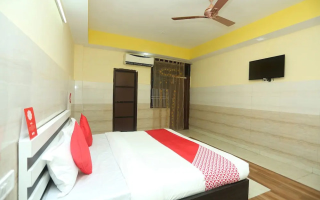 Santosh Residency by OYO Rooms