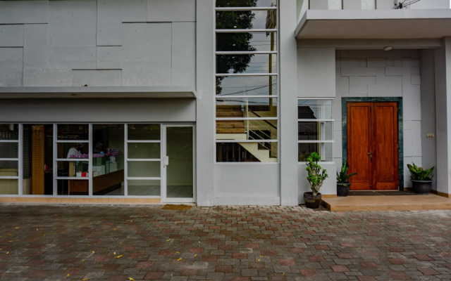 RedDoorz near Jogja City Mall 4