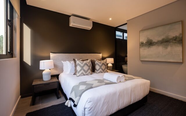 The Woods Luxury Homes - Elaleni Estate