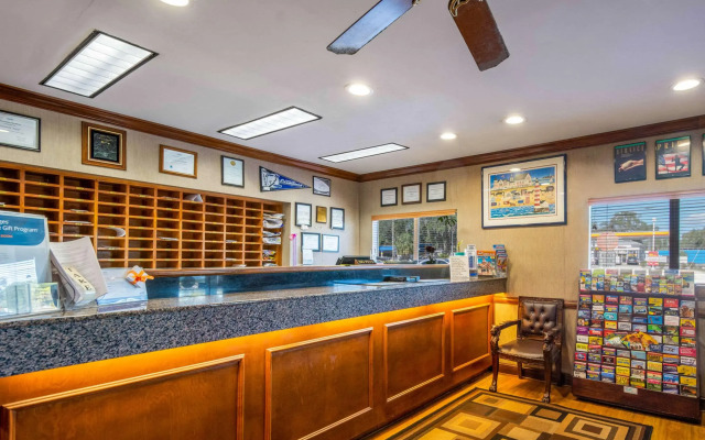 Suburban Extended Stay Hotel Airport