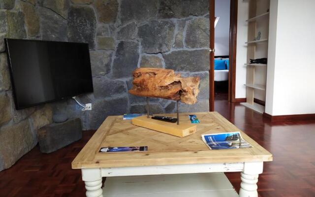 Margarida House - Stone Apartment