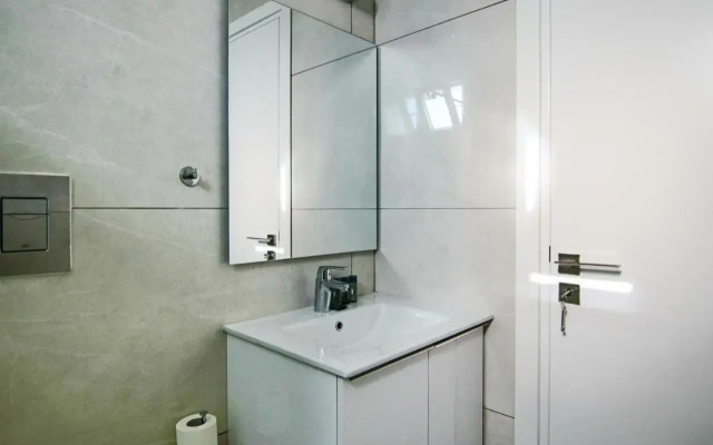 Phaedrus Living - Seaside Executive Flat Harbour 204
