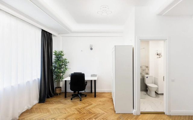 Bucharest Studios Monaco Room