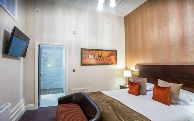 Duke Of Edinburgh Hotel