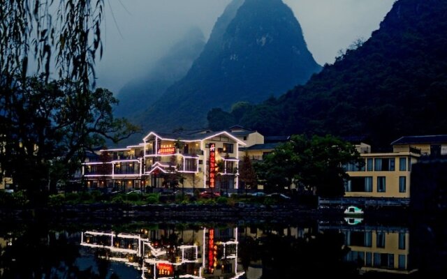 FangLian Lake Holiday Resort