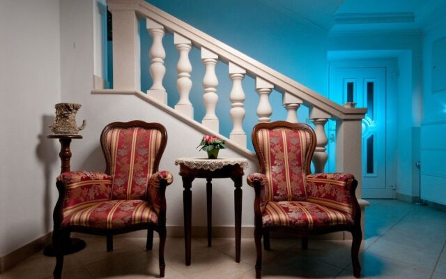 Barba Petra Dvori Apartments