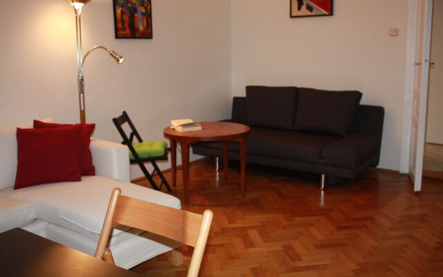 GoVienna Homelike City Apartment