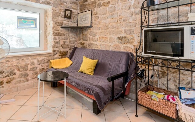 Nice Home in Vodice With Wifi and 2 Bedrooms