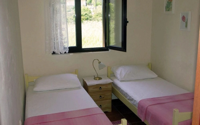 Josko - With Kids Playground - H