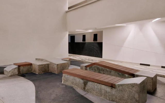 Maxine Suites
