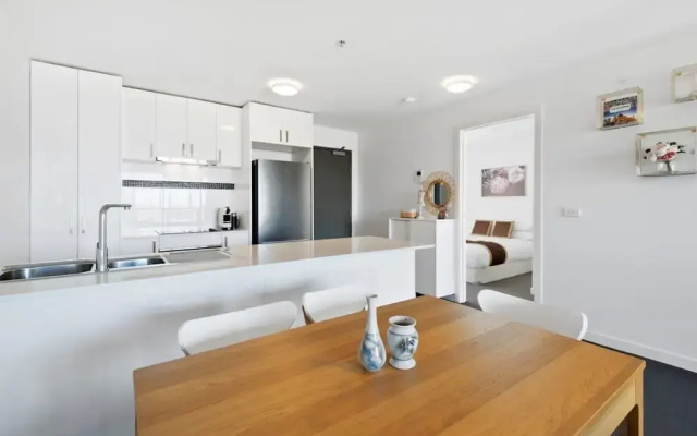 Executive and Spacious Apartment With Balcony
