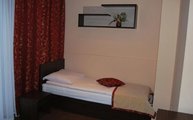 Hotel w Dobieszkowie