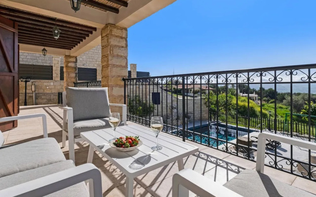 Sanders View - Dreamy 7-bdr Villa With Pool