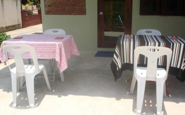 Jansupar Court
