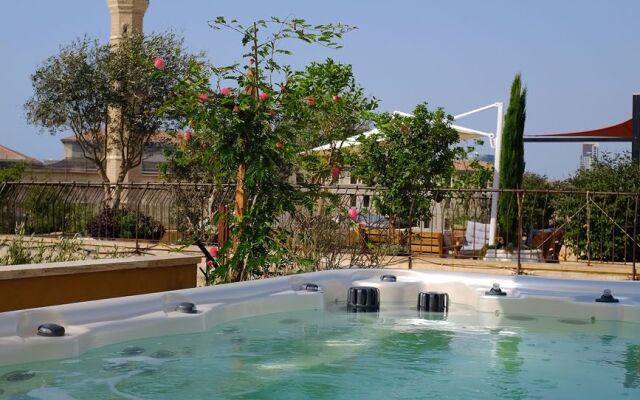 Apartment Porcelaine, 3BR, Tel Aviv, Jaffa, Hatsforfim St, #Y1