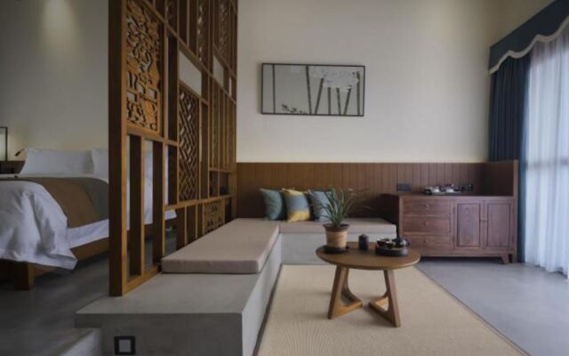 Deng Stone House Pastoral Resort