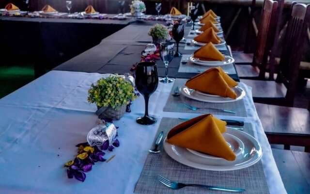 Chobe Mopani Forest Lodge & Camp site