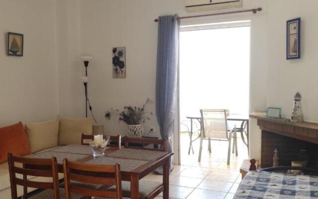 Kiveri Cave Apartment U6, near Nafplio, Kiveri