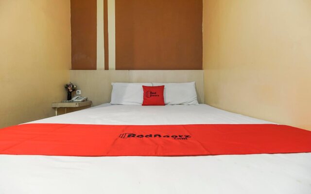 RedDoorz Plus @ Hertasning Area