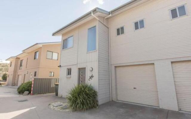 Aspect 1/8a Poly Cow Lane