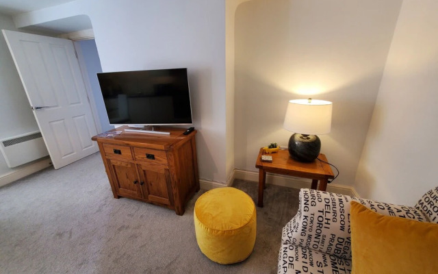 Ipswich Town Centre Apartment 5
