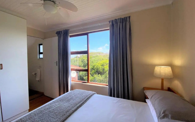 Hummingbird Chalet 23 Houtboschbaai