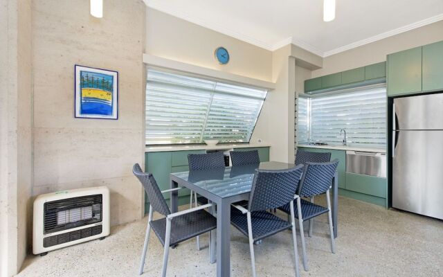 Sun Worship Crescent Head