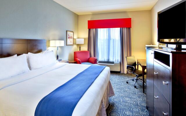 Holiday Inn Express & Suites Oak Ridge by IHG