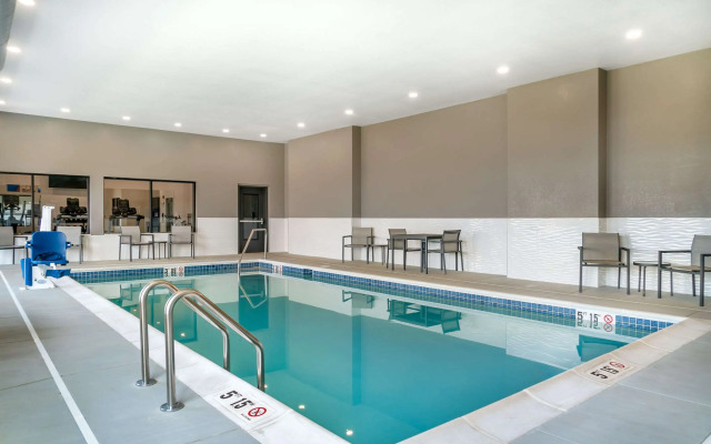 Comfort Inn & Suites Adrian