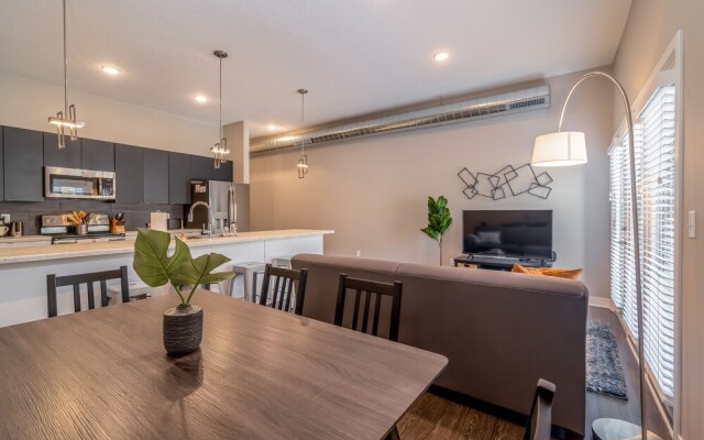 Kasa Downtown Des Moines