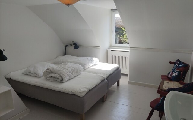 Tante Tut & Onkel E Hotel