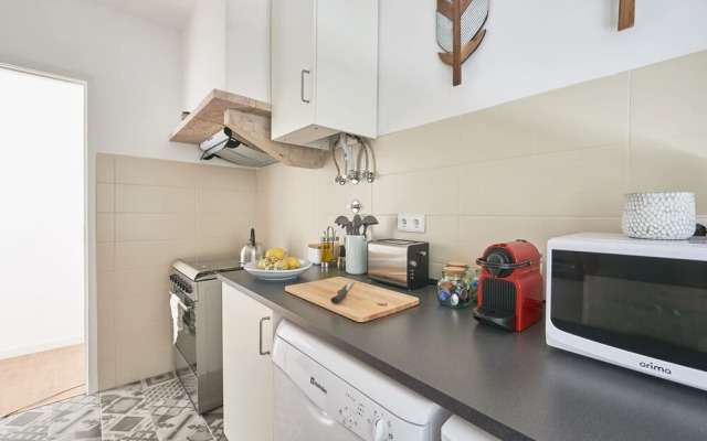 Belém Light Filled Apartment, By TimeCooler