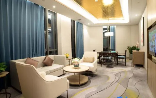 Yujie Junlan Hotel