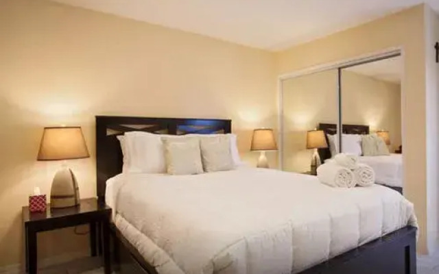 Burbank Spectacular Apt Suite